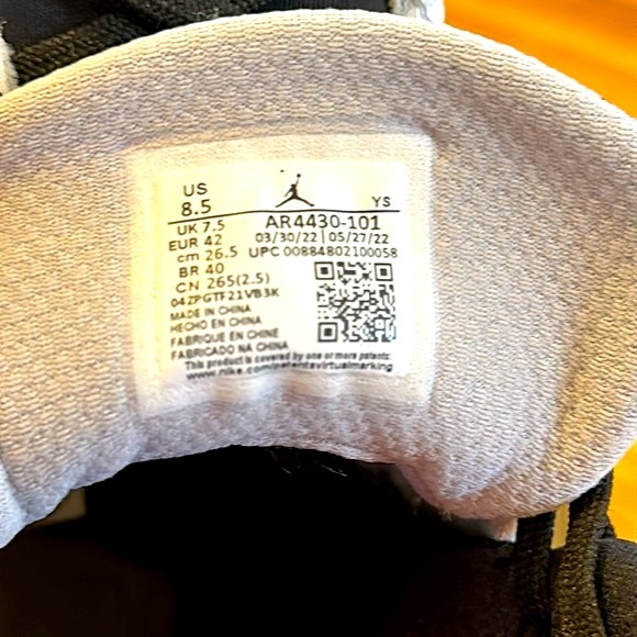 Men’s Jordan Lift Off-white/black/wolf grey - Picture 4 of 8